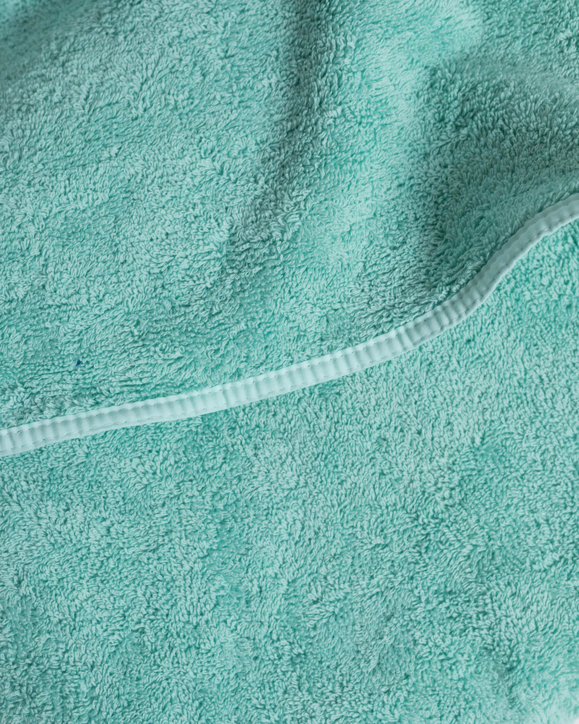 Heavyweight Bath towel (Light Green)