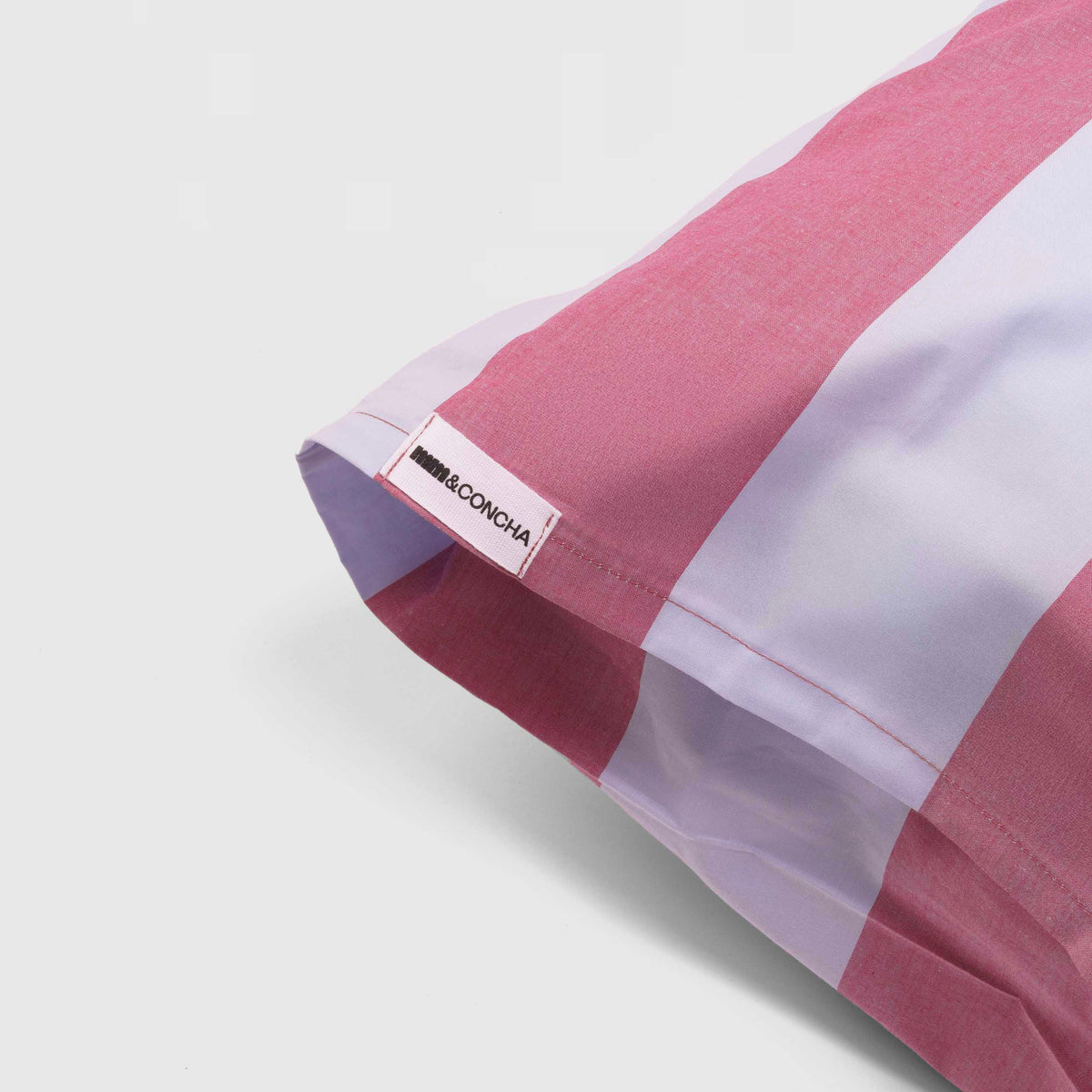Pillowcase - 200 threads percale (Light Blue and Bordeaux Stripes)