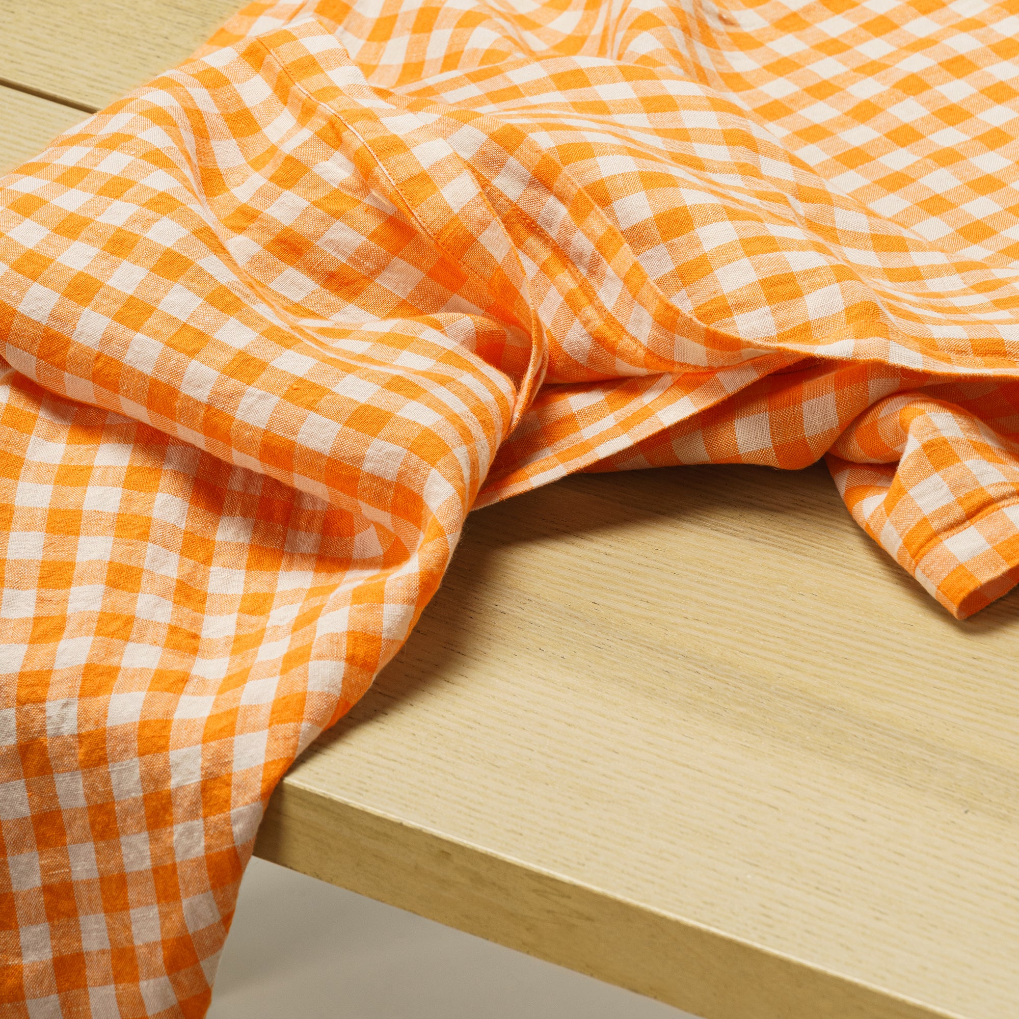 Table runner (Orange Gingham)