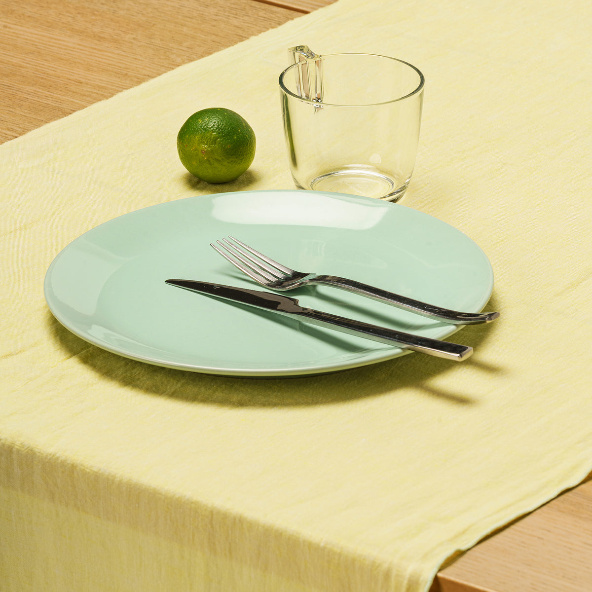 Table runner (Lemon)