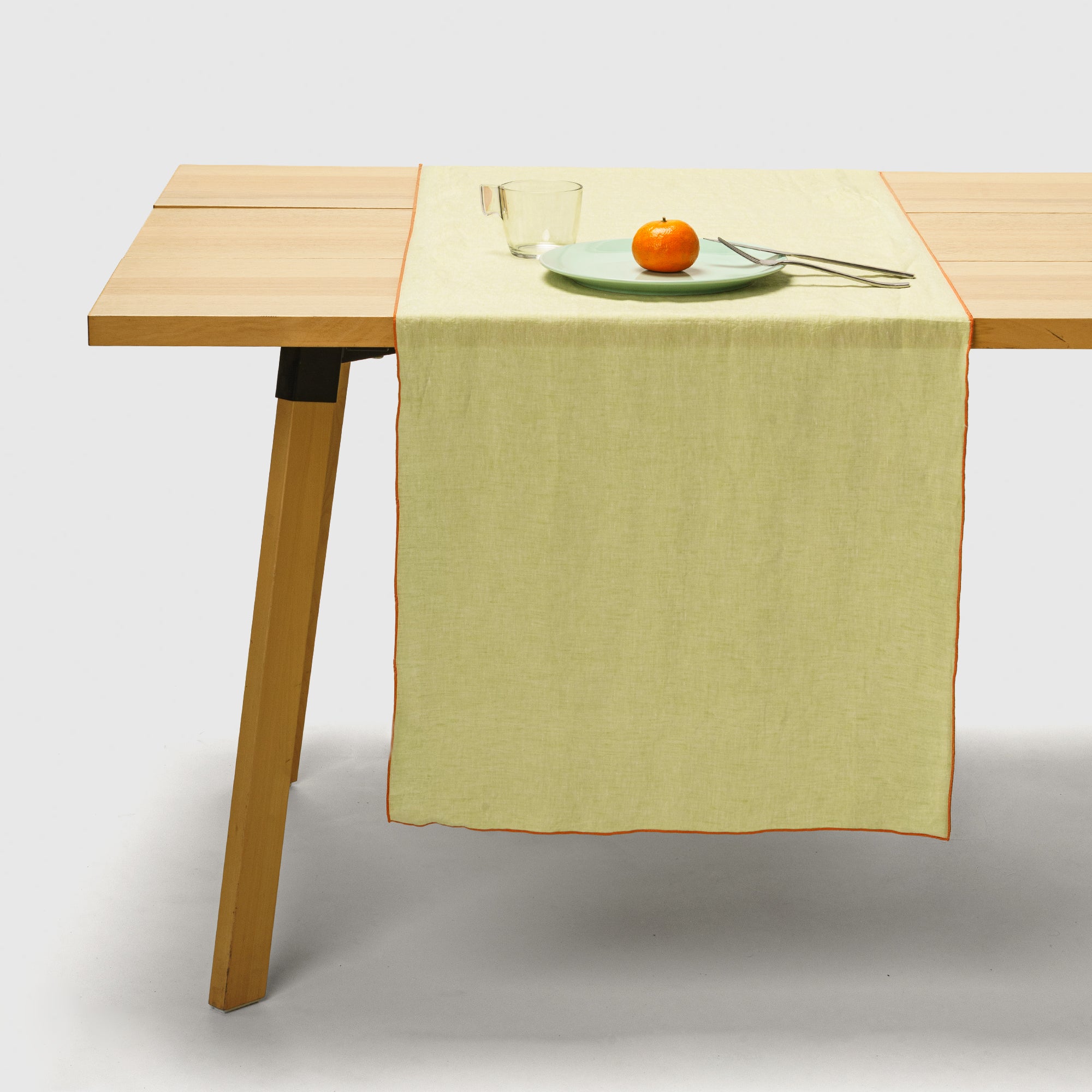 Table runner (Lime)
